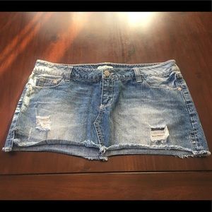 CUTE PARIS BLUES SKIRT😍❤️